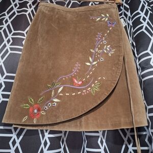 Brandon Thomas Tan Embroidered Mini Skirt